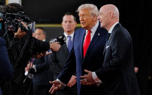 Tổng thống Mỹ Donald Trump dự lễ bốc thăm World Cup 2026