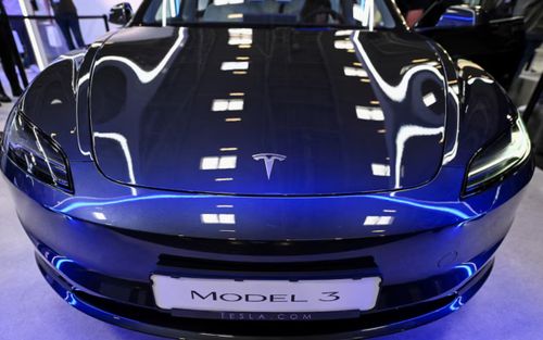 Tesla ra mắt phiên bản Model 3 giá rẻ tại Châu Âu