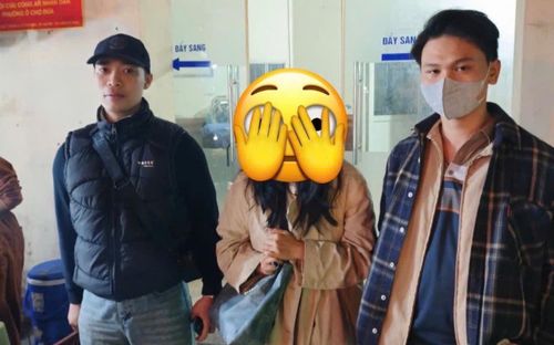 Nữ sinh bất ngờ chạy ra giữa đường nơi xe qua lại đông đúc, Công an vào cuộc liền tỏ lý do bất ngờ