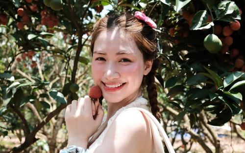 Điện thoại 3 triệu của Hòa Minzy