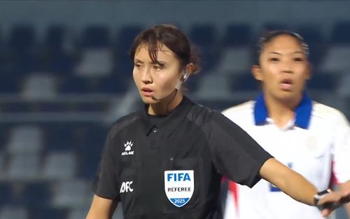 HLV Mai Đức Chung nói thẳng trọng tài thổi bất lợi cho tuyển nữ Việt Nam