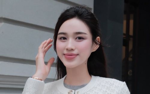 Áo dài cho cô nàng mệnh Kim của Đỗ Thị Hà