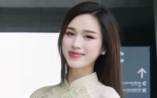 Những lần mặc áo dài gây thương nhớ của Đỗ Thị Hà