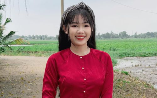 Dương Ái Vy, chủ nhân hit 'lấy cây kim may đồ' có đáng bị lên án?