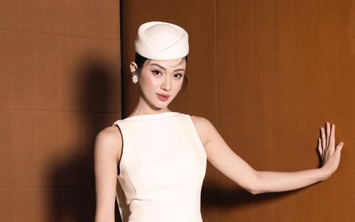 Chiếc điện thoại đời mới 8 chữ số của Á hậu Vũ Thuý Quỳnh