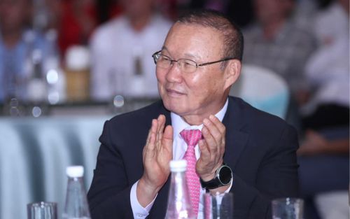 Chiếc đồng hồ 10 triệu của HLV Park Hang Seo