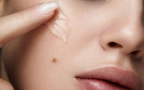 'Mách lẻo' phái đẹp routine điều trị thâm mụn đạt hiệu quả cao