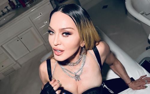 'Khi Madonna chấp nhận chính mình ở tuổi 66'