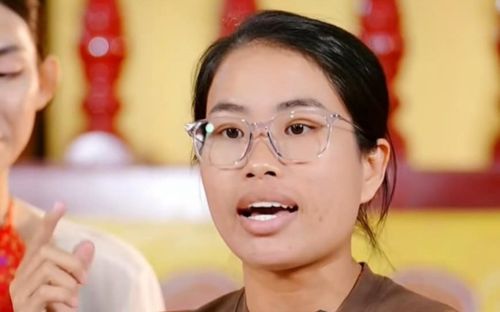 Mẹ bé Bắp giải thích chuyện làm răng sứ và cho con học trường quốc tế