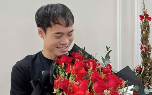 Văn Toàn thông báo tin vui