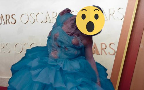 Nữ diễn viên gây sốc với thân hình biến dạng đến khó nhận ra trên thảm đỏ Oscar 2025