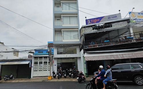 Phát hiện 3 thi thể trong một khách sạn ở Nha Trang