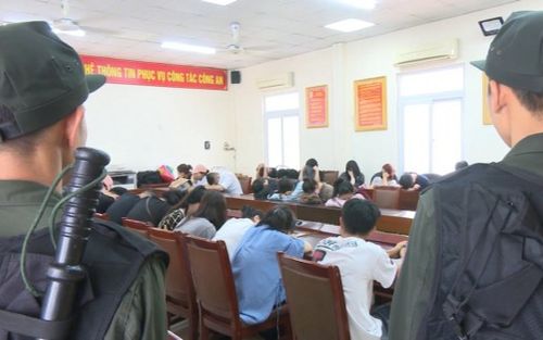Bắt tạm giam 30 đối tượng lừa đảo 'cắt đá tìm ngọc', chiếm đoạt hàng trăm tỷ đồng