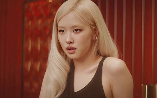 Rosé 'phục thù' sau lần bị chê nhạt nhẽo