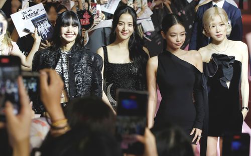 Kỷ nguyên solo của BLACKPINK: Bước ngoặt lịch sử âm nhạc thế giới