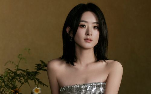 Fan dậy sóng, yêu cầu Triệu Lệ Dĩnh làm rõ tin hẹn hò