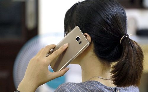 Nhận cuộc gọi lạ, nữ sinh viên ở Hà Nội 'bay màu' 3 tỷ đồng