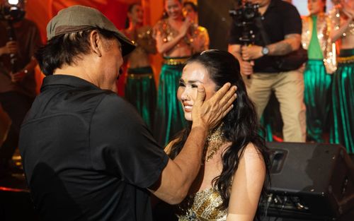 Người đàn ông đặc biệt trong sự nghiệp suốt 20 năm của Võ Hạ Trâm