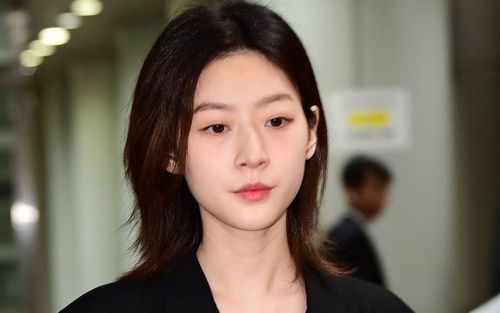 Không phải Kim Soo Hyun, Kim Sae Ron hẹn hò với nam idol nổi tiếng năm 2018