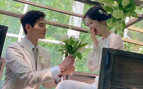 Thêm cặp đôi nổi tiếng showbiz xác nhận ly hôn sau 3 năm chung sống