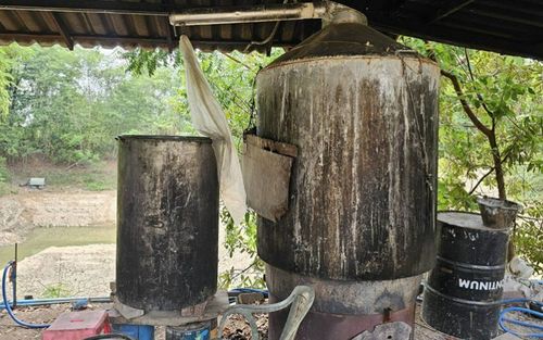 Người phụ nữ qua đời sau khi uống 'thần dược' chữa bệnh, kinh hoàng khi kiểm tra nhà thầy thuốc