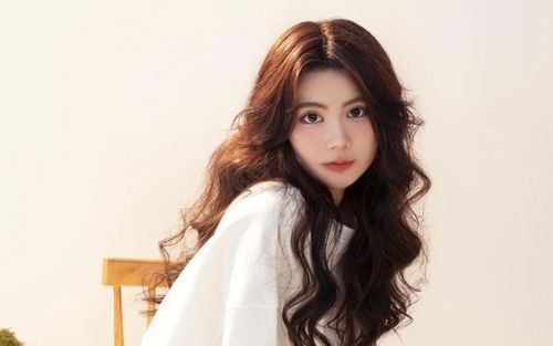 Chi tiết lạ lẫm của con gái MC Quyền Linh