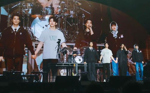 Concert của DAY6 tại Indonesia khiến fan phẫn nộ, JYP Entertainment lên tiếng xin lỗi