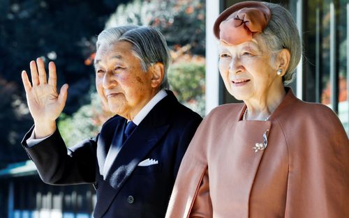 Nhật hoàng Akihito nhập viện