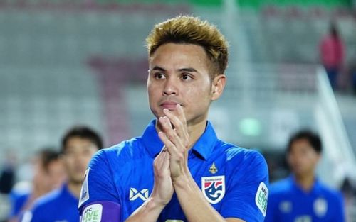 Theerathon Bunmathan bị gạch tên