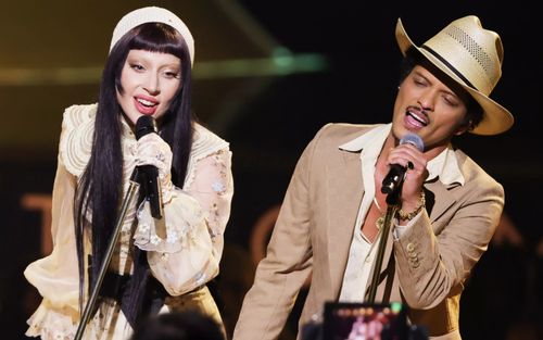 Khó ai vượt qua Bruno Mars và Lady Gaga