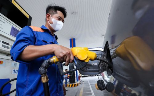 Giá xăng dầu hôm nay 16/6: Tăng rất mạnh