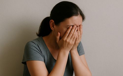 Xin balo cũ cho con đi học, mẹ TP.HCM bị nghi ngờ hoàn cảnh và phản ứng lại bằng bức ảnh đầy ám ảnh