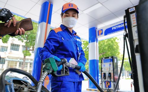 Giá xăng dầu hôm nay 23/6: Tăng cực mạnh