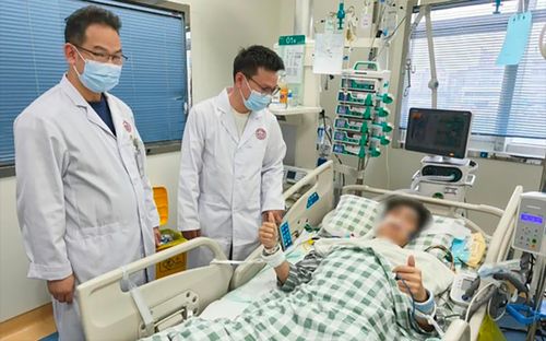Nam sinh viên 19 tuổi bị đột quỵ lúc sáng sớm, kết quả chụp CT não gây bàng hoàng