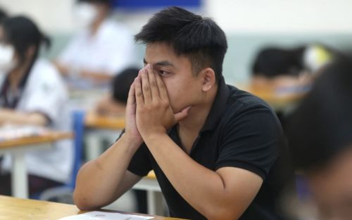 Sát giờ G, điểm chuẩn lớp 10 TP.HCM sẽ 'nhích' bao nhiêu?