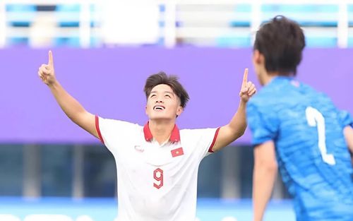 'Báu vật' của bầu Đức lập siêu kỷ lục vô địch ở Indonesia?