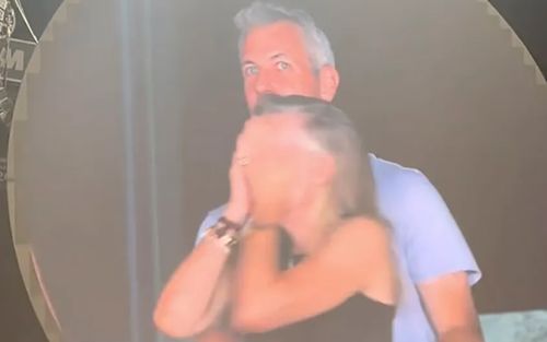 CEO công ty 1,3 tỷ USD và nhân viên bị 'kiss cam' vạch trần bê bối tình ái ngay tại concert Coldplay