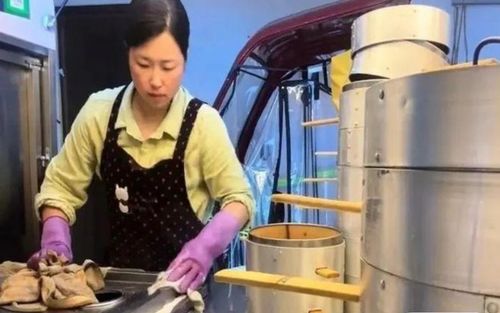 Người mẹ hoàn trả hơn 2 tỷ đồng tiền quyên góp chữa bệnh cho con, cái kết gây xúc động