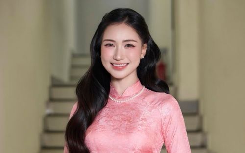 Hòa Minzy tiếp tục đón thêm tin vui