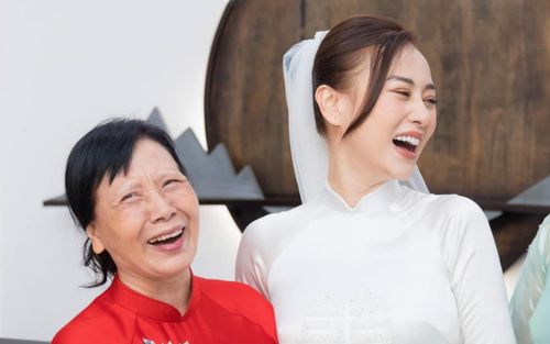 Mẹ chồng Phương Oanh nói gì về cách con dâu nuôi dạy cháu nội?