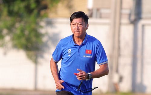 Tiến Linh tái hợp HLV Lê Huỳnh Đức