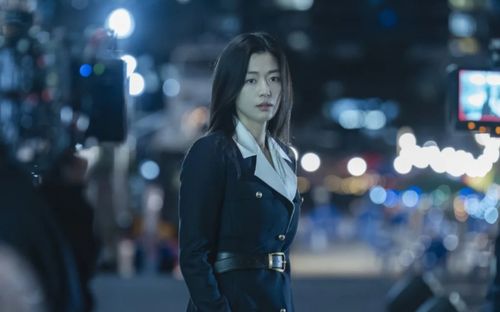 Nữ diễn viên nổi tiếng mất trắng 854 tỷ đồng chỉ sau một đêm