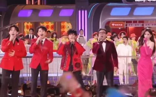 Loạt đêm nhạc giao thừa Trung Quốc: Nghệ sĩ hát lệch tông, chất lượng âm thanh 'thất thủ' toàn tập