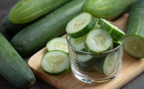 Ăn dưa leo liên tục ba tháng, người phụ nữ khiến bác sĩ kinh ngạc với kết quả khám tổng quát