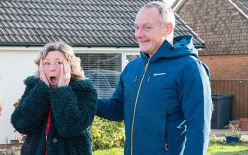 Người phụ nữ nhận tin trúng xổ số ngay sau ca phẫu thuật, số tiền khiến ai cũng choáng