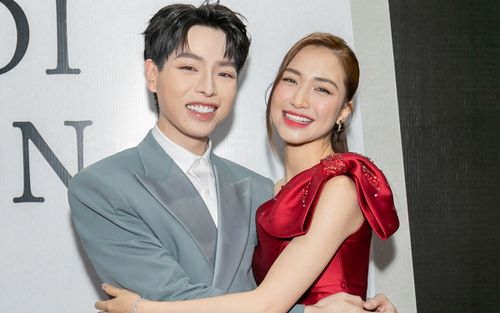 Đức Phúc khiến Hòa Minzy bật khóc với số tiền 50 triệu đồng