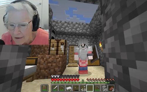 Bà cụ 81 tuổi trở thành YouTuber game nổi tiếng, xúc động khi biết câu chuyện đằng sau