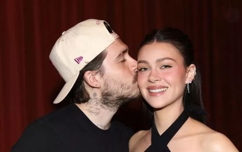 Vợ của Brooklyn Beckham tiết lộ hình xăm đầu tiên với thông điệp đầy ẩn ý