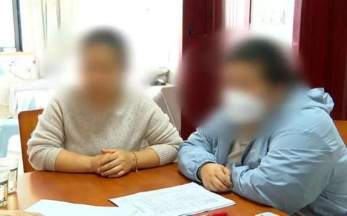 Cha ruột bỏ nhà đi vì nợ nần, hơn 10 năm sau trở về kiện con gái gây xôn xao