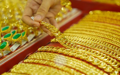 Tin tài chính hôm nay 26/1: Vàng - bạc bứt tốc, USD suy yếu